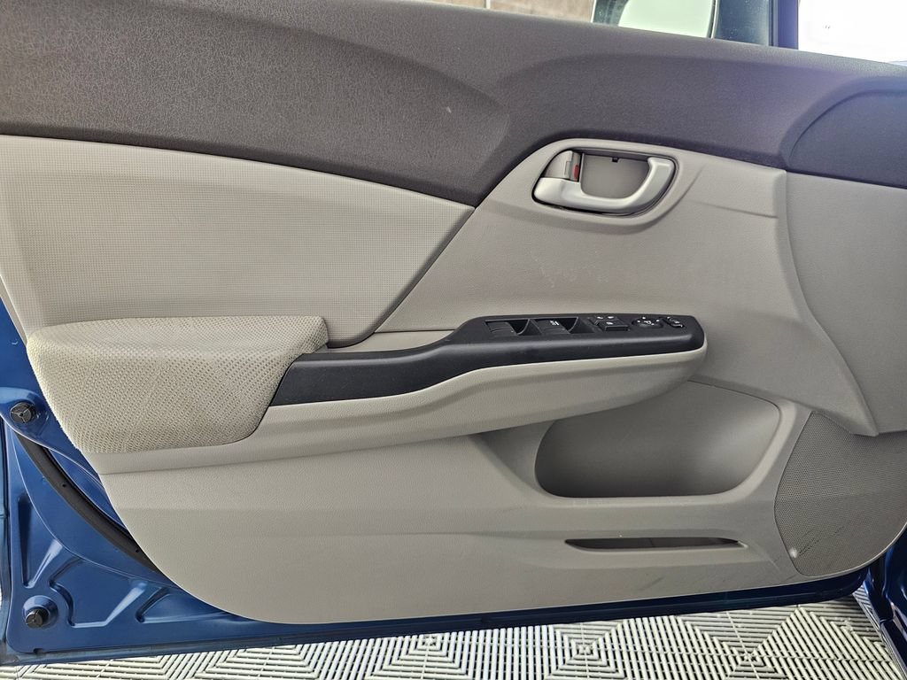 Used 2012 Honda Civic LX image 23