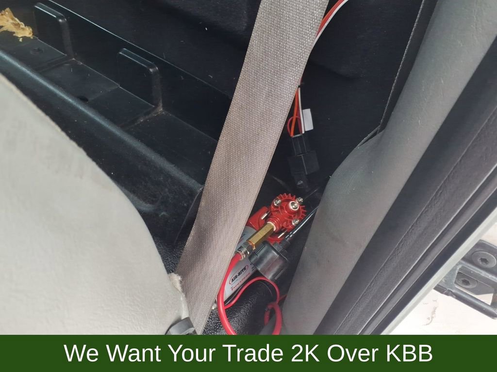 Used 2006 Ford F450 XLT image 17