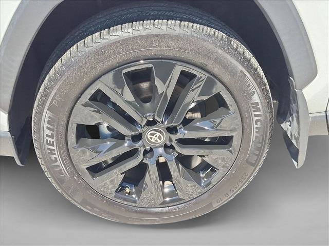 Used 2024 Toyota RAV4 XLE Premium FWD image 22