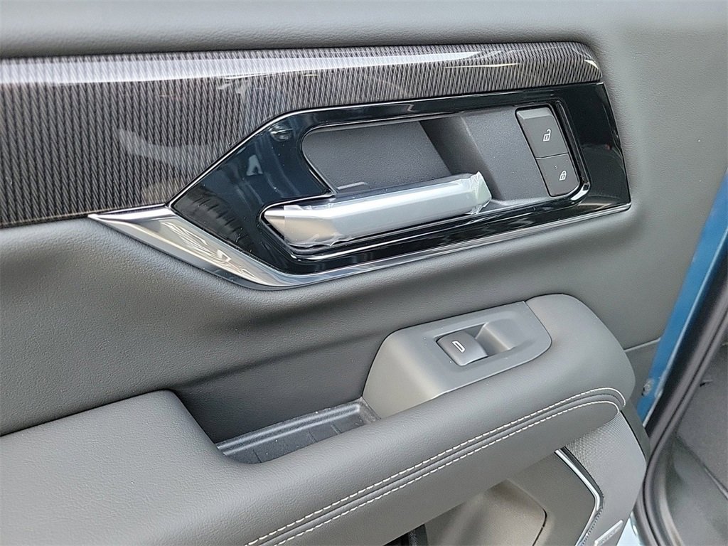 New 2026 GMC Yukon Elevation image 15