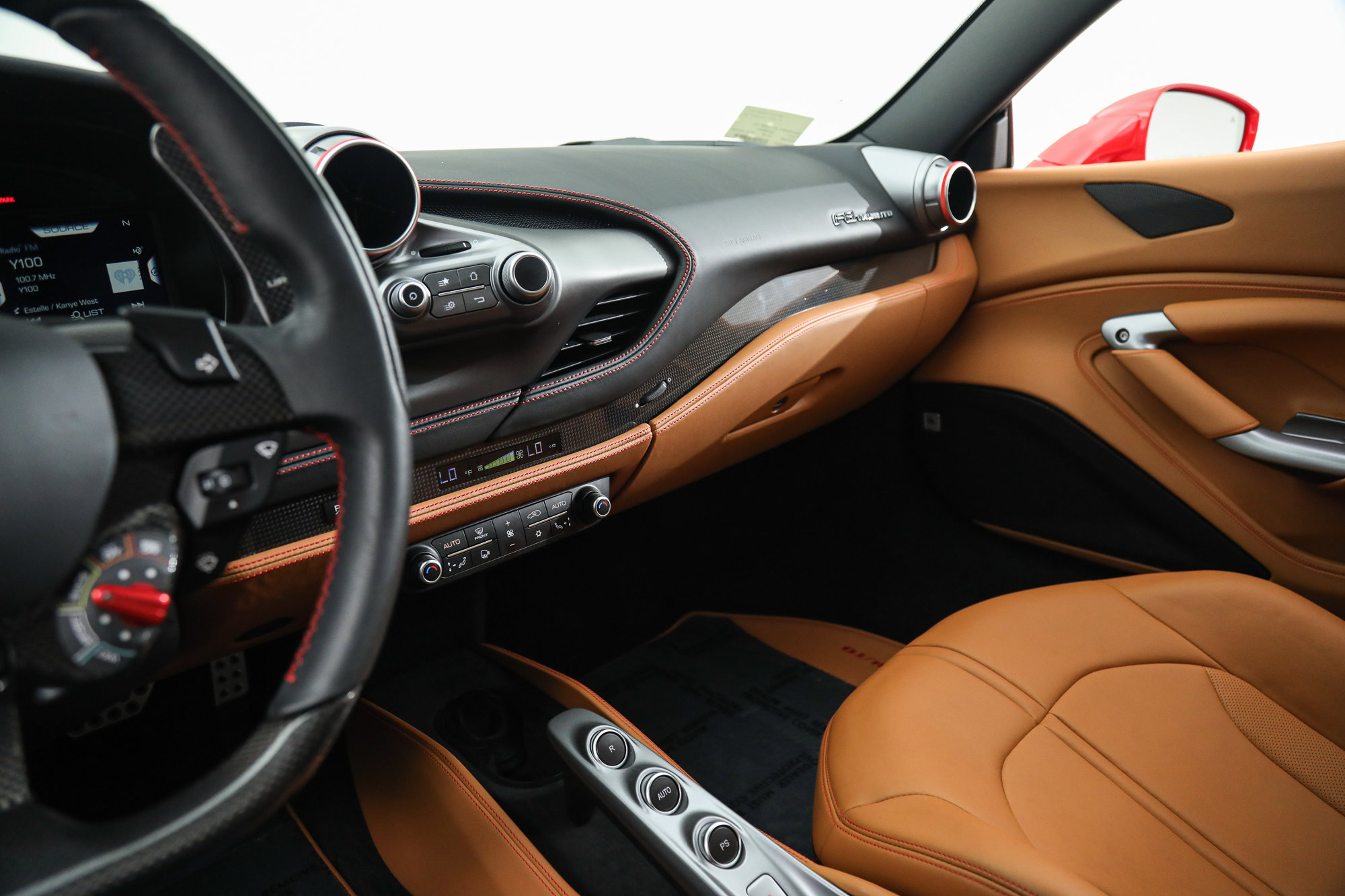 Certified 2021 Ferrari F8 Tributo RWD image 35