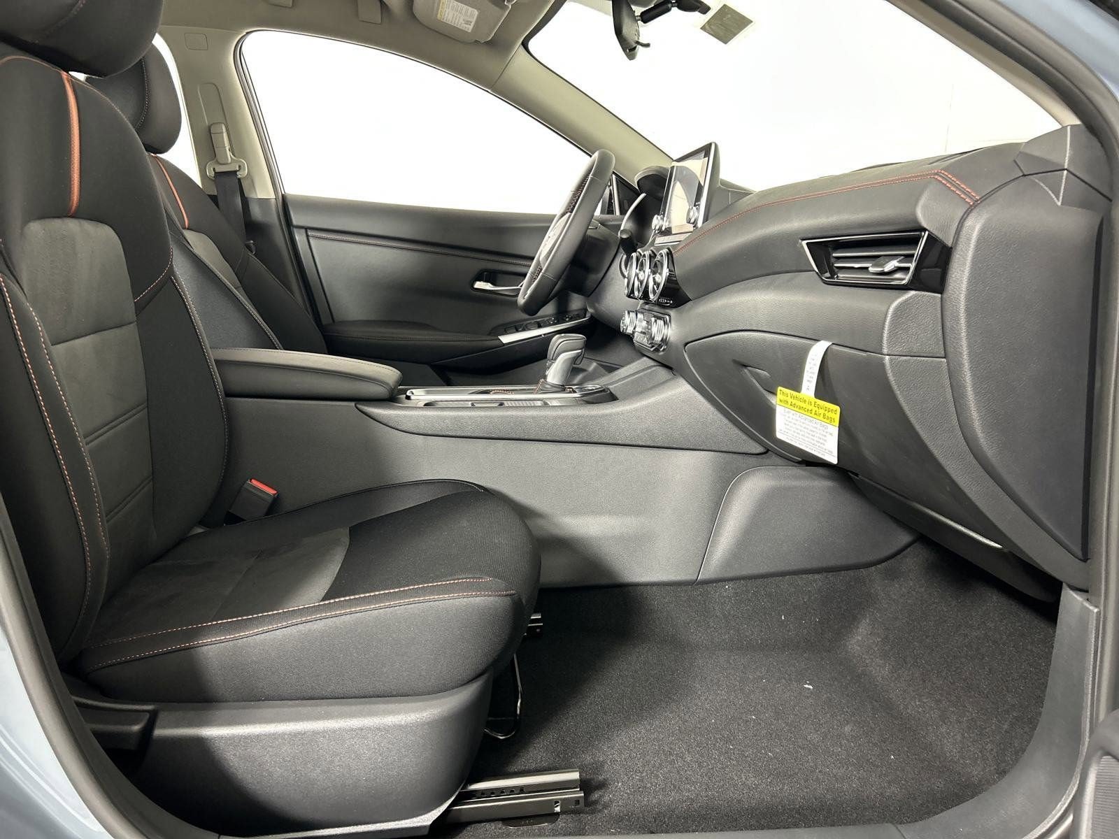 New 2025 Nissan Sentra SR FWD image 42