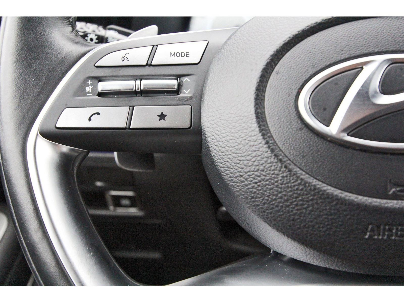 Used 2023 Hyundai Palisade Calligraphy image 19