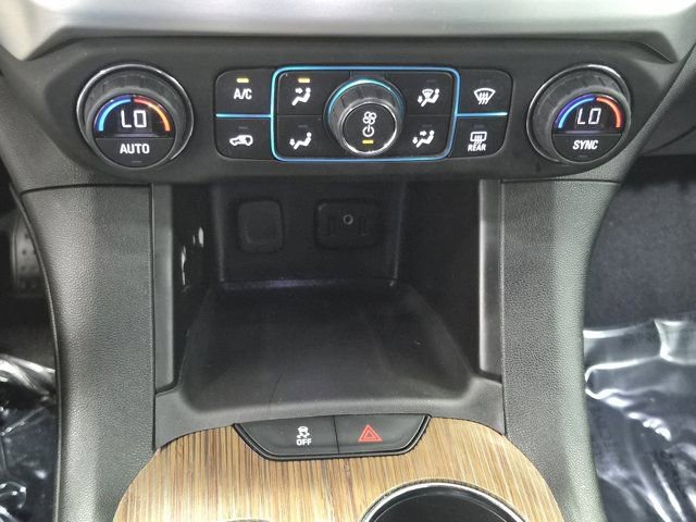 Used 2019 GMC Acadia SLE image 29