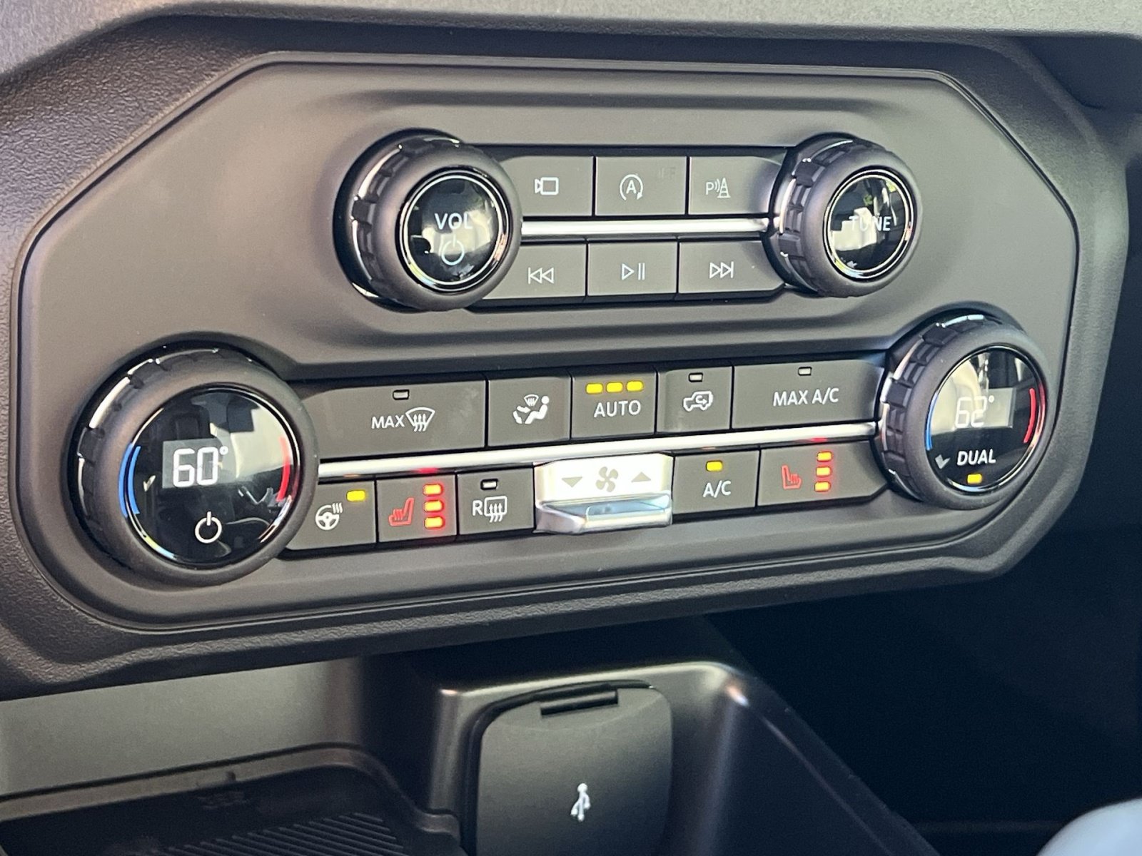 New 2026 Ford Bronco Outer Banks AWD/4WD image 21