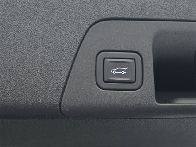 Used 2023 Buick Envision Essence w/ Sport Touring Package image 24