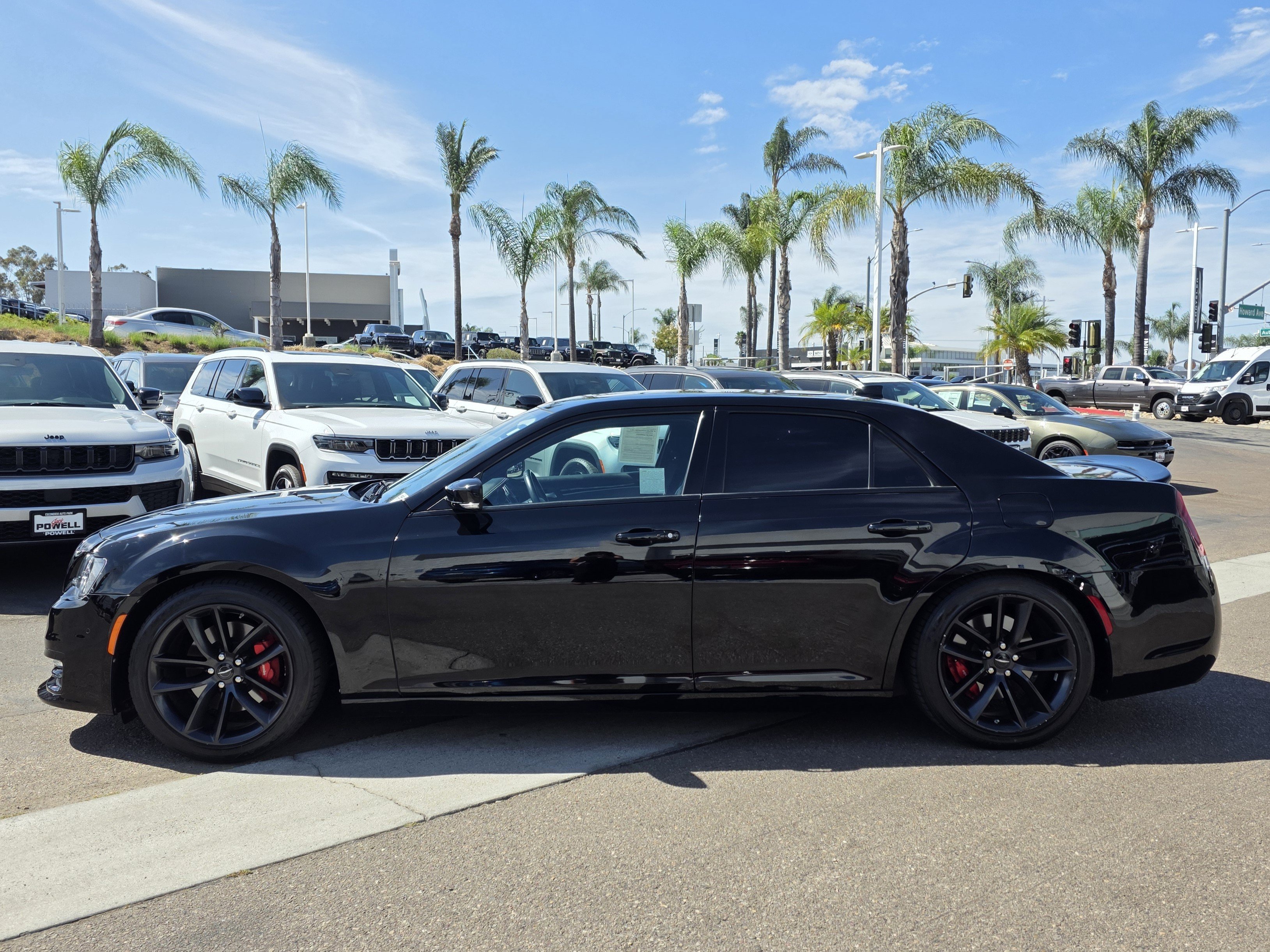 Certified 2023 Chrysler 300 C RWD image 2