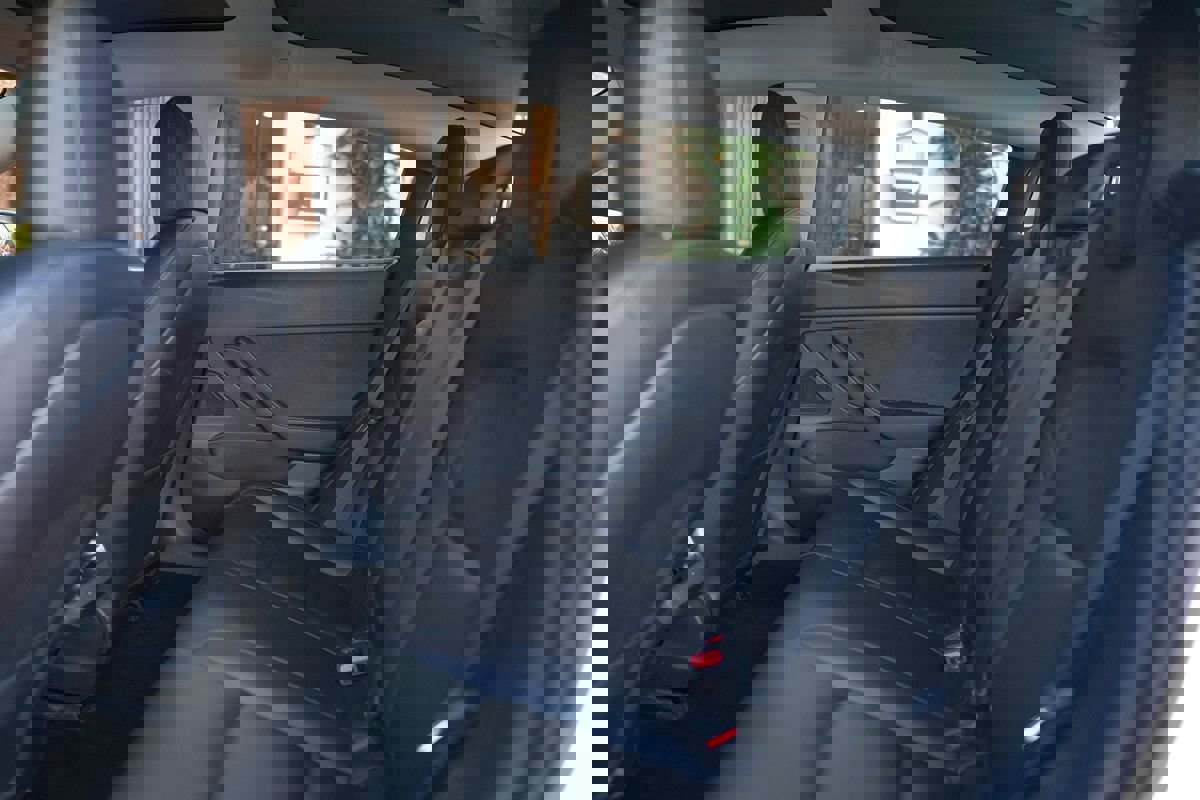 Used 2020 Tesla Model 3 Standard Range Plus image 30