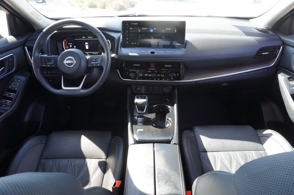 Certified 2024 Nissan Rogue Platinum w/ Platinum Premium Package FWD image 11