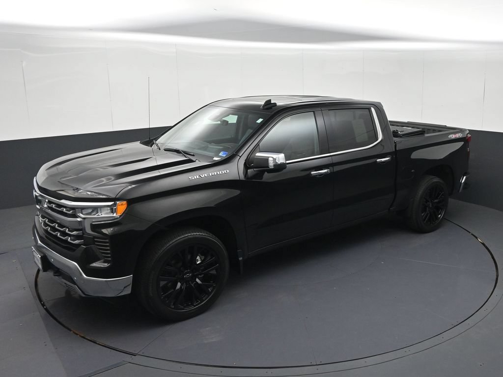 Certified 2022 Chevrolet Silverado 1500 LTZ w/ LTZ Premium Package AWD/4WD image 24