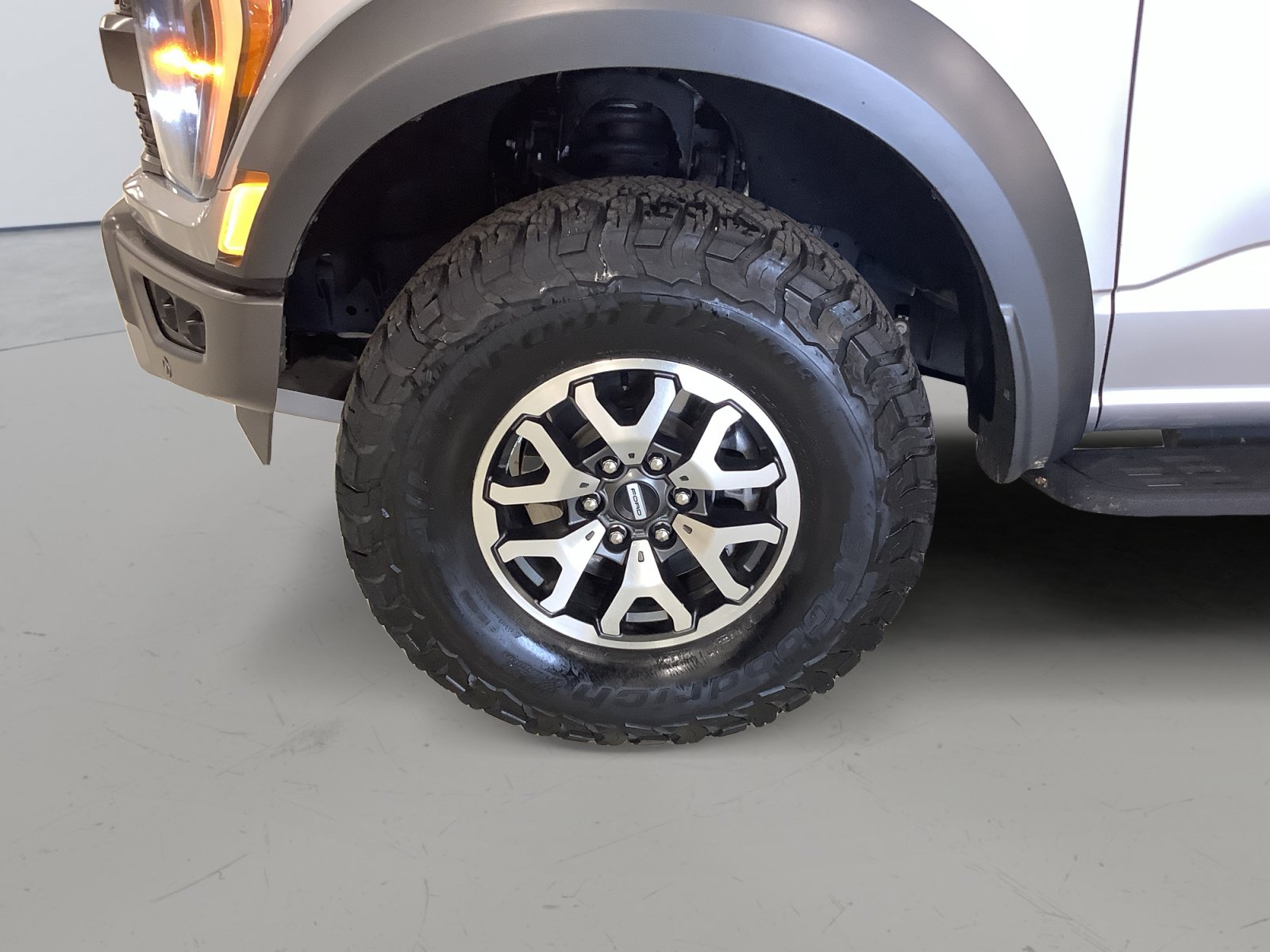 Used 2022 Ford F150 Raptor w/ Equipment Group 801A High AWD/4WD image 9