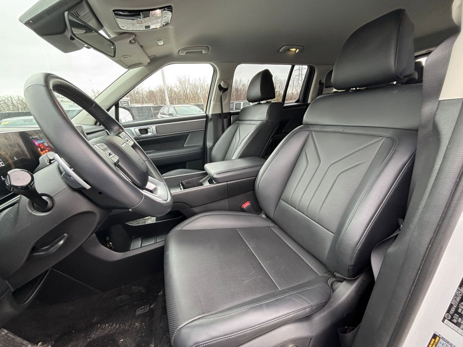 Used 2025 Hyundai Santa Fe SEL image 28