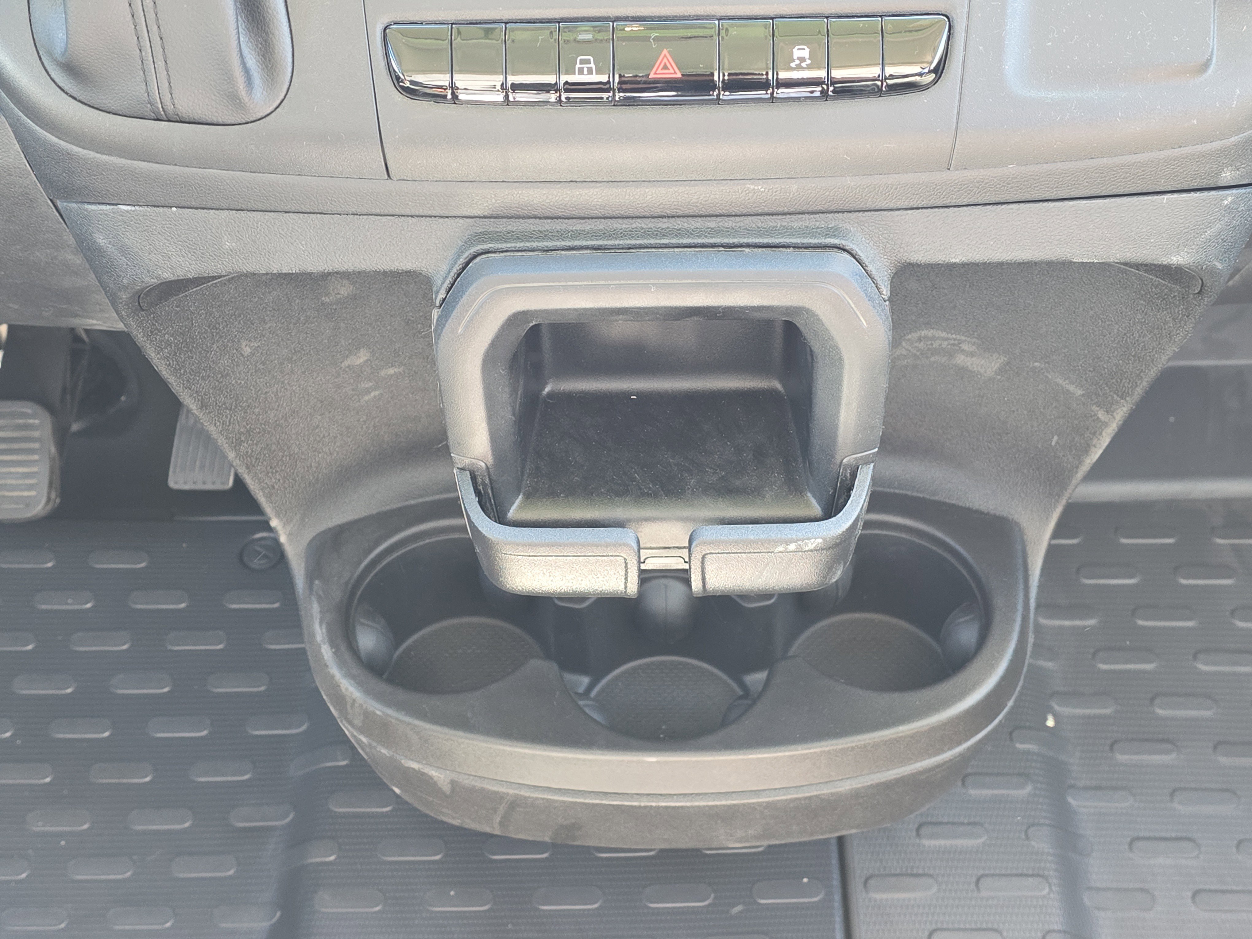 Used 2025 RAM ProMaster 2500 w/ Convenience Group image 10