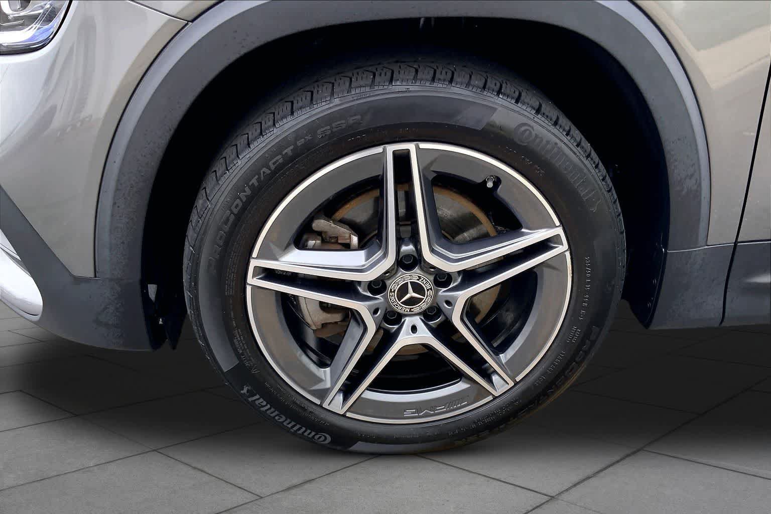 Used 2023 Mercedes-Benz GLB 250 4MATIC image 10