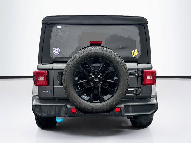 Used 2022 Jeep Wrangler Unlimited Sahara w/ Cold Weather Group image 7