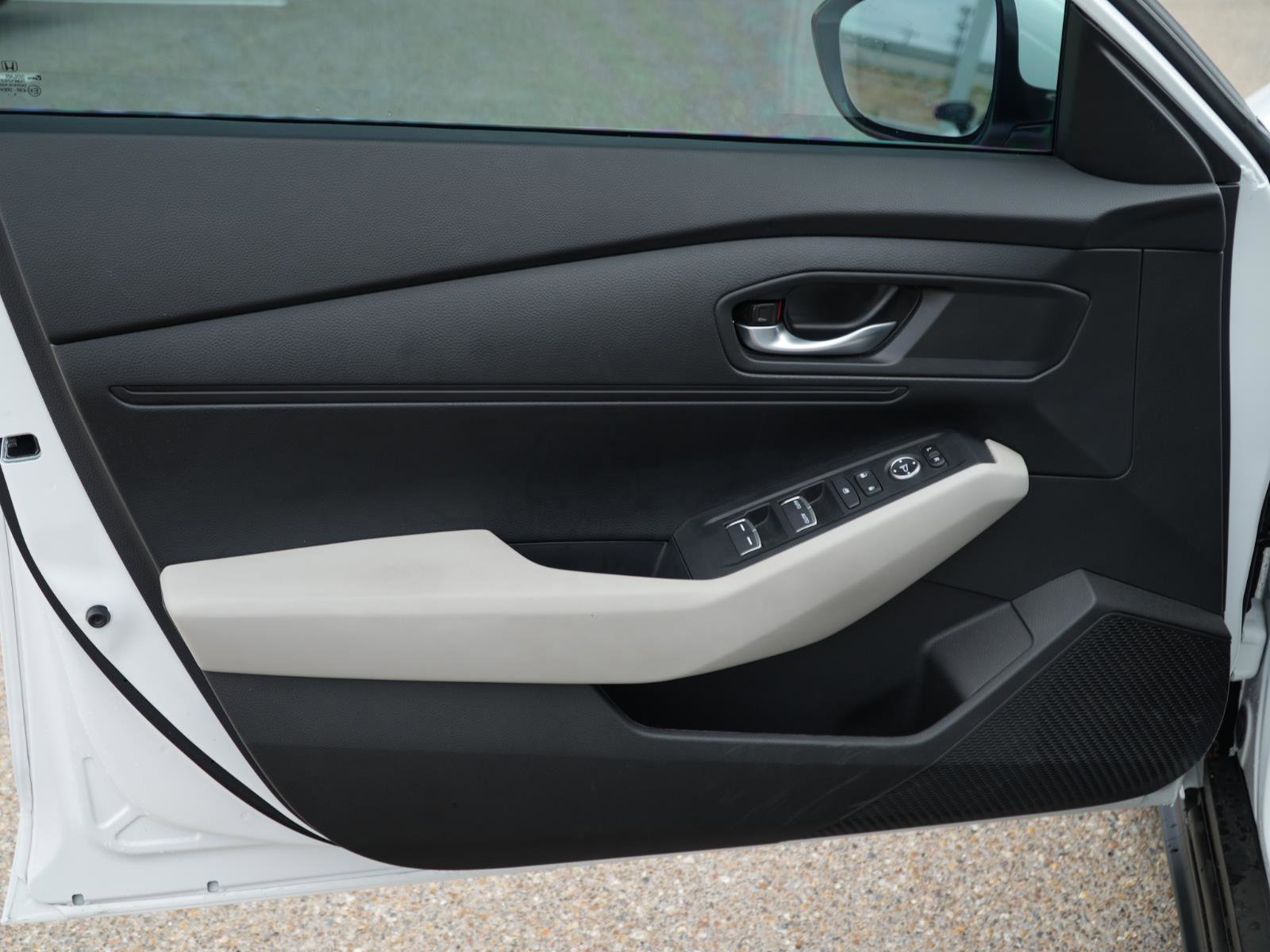 Used 2025 Honda Accord LX image 12