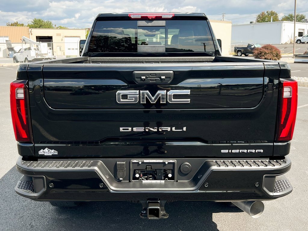 Used 2025 GMC Sierra 3500 Denali Ultimate image 13