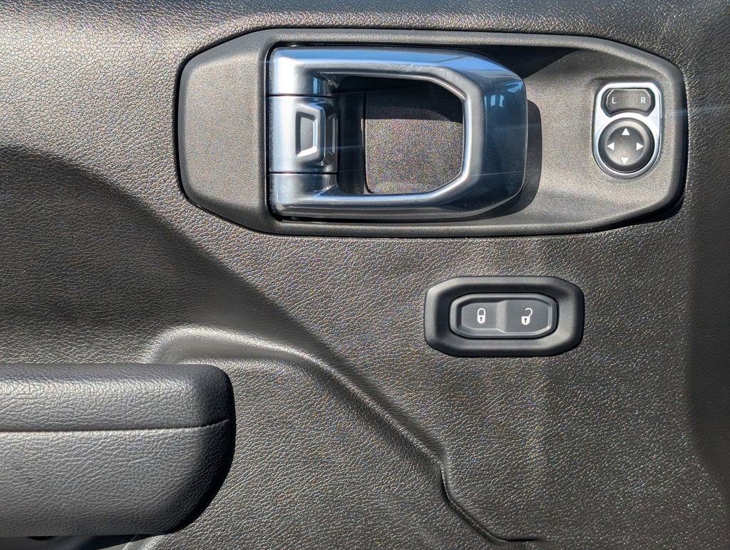 Used 2025 Jeep Wrangler Unlimited Sport S 4xe AWD/4WD image 23