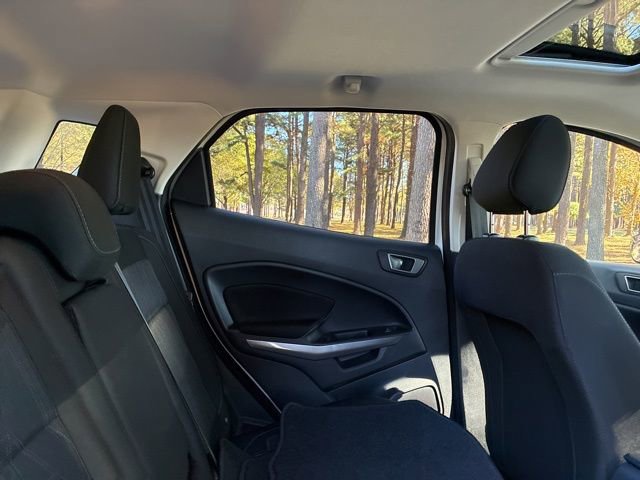 Used 2021 Ford EcoSport SE w/ SE Convenience Package image 24