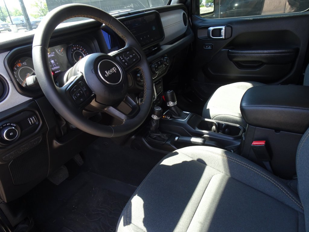 Used 2024 Jeep Wrangler Sport AWD/4WD image 10