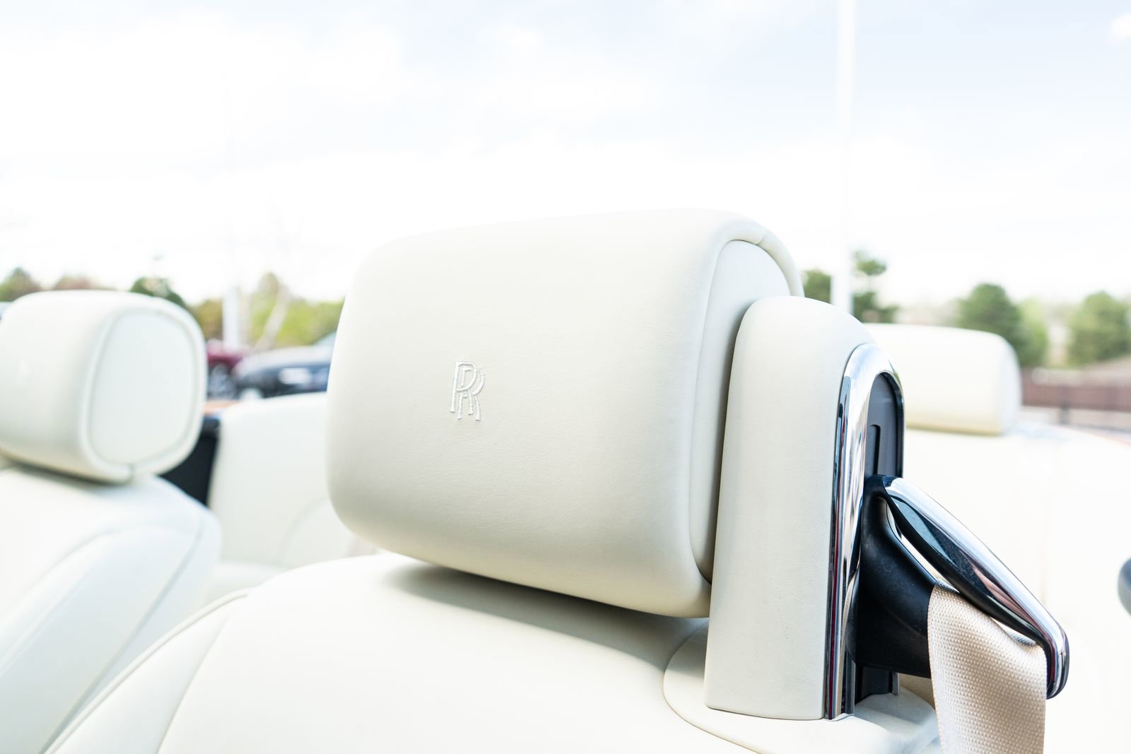 Used 2010 Rolls-Royce Phantom Drophead Coupe image 30