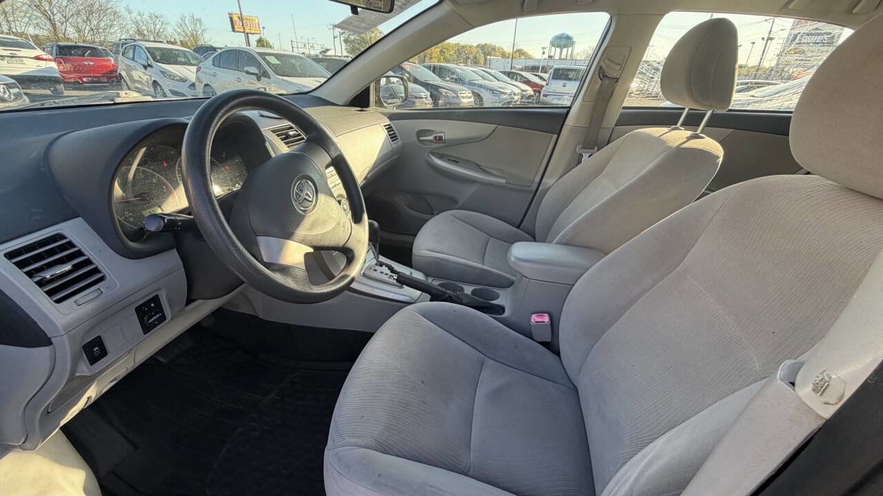 Used 2011 Toyota Corolla LE image 11