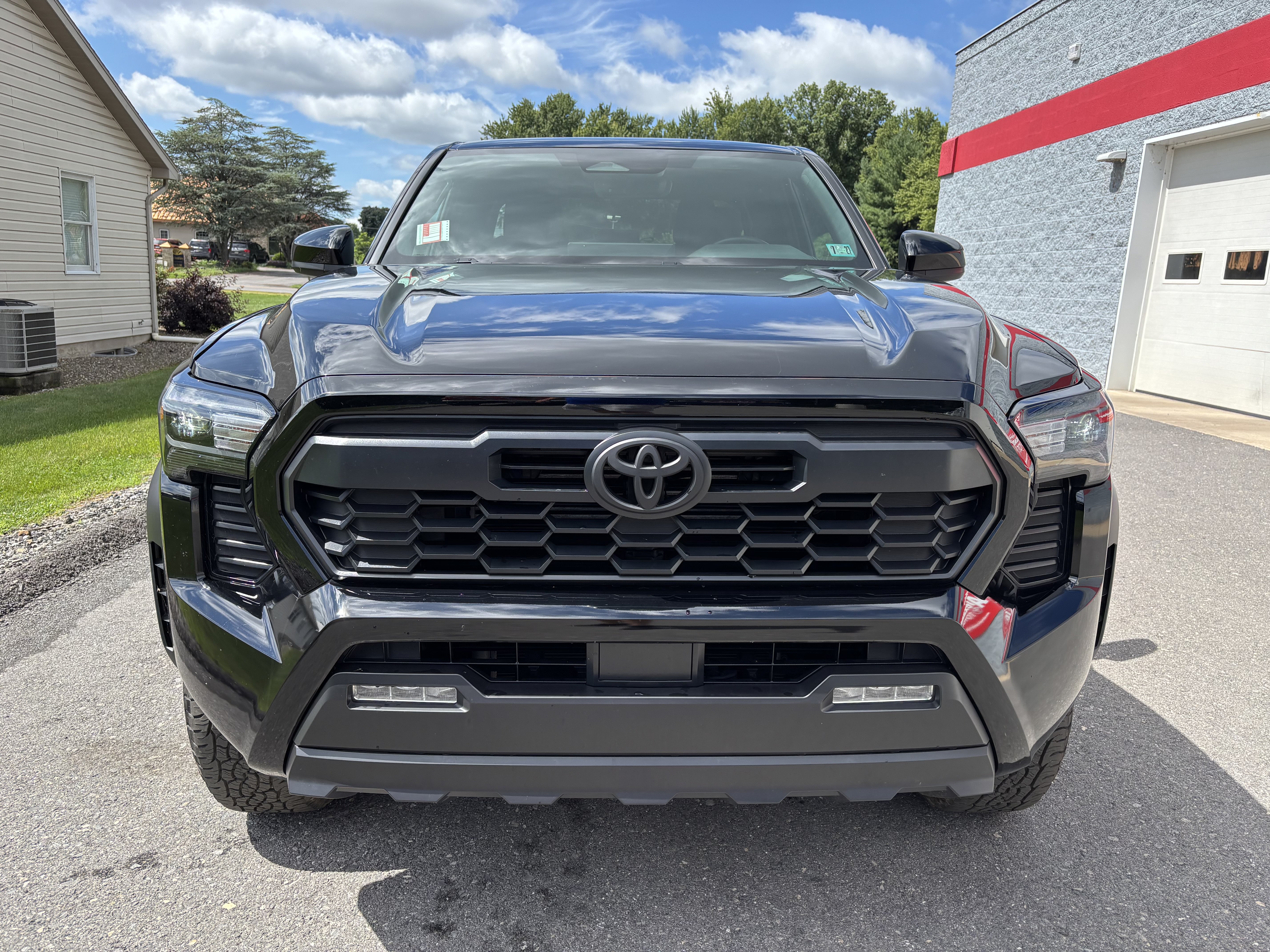 Used 2024 Toyota Tacoma TRD Off-Road AWD/4WD image 8
