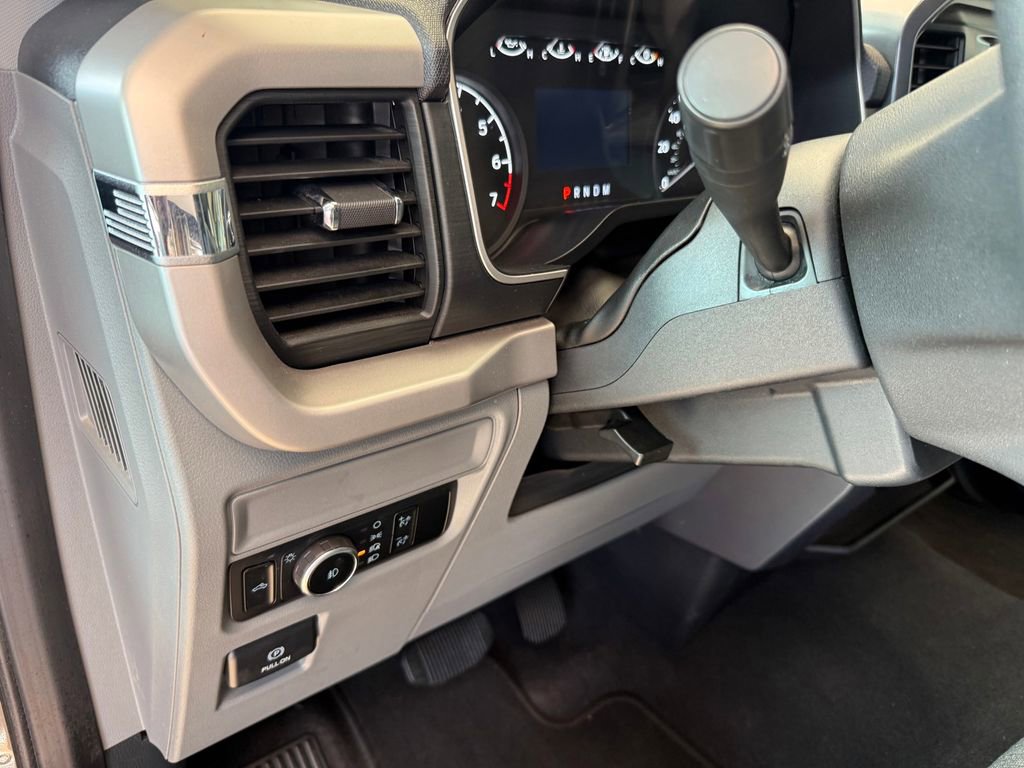 Used 2023 Ford Explorer XLT w/ Equipment Group 202A image 15