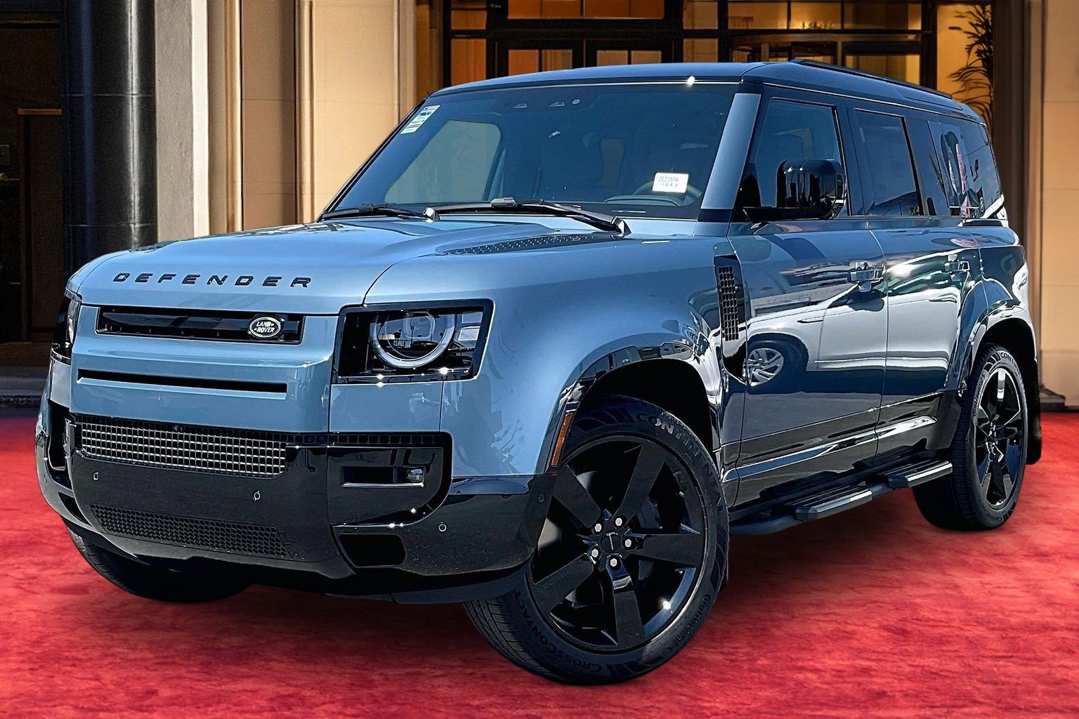 New 2026 Land Rover Defender 110 X-Dynamic SE AWD/4WD image 1