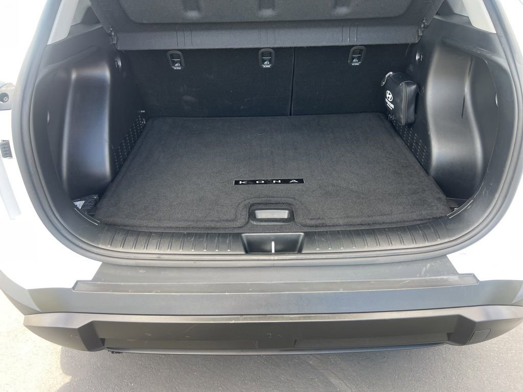 Used 2025 Hyundai Kona SEL AWD/4WD image 47