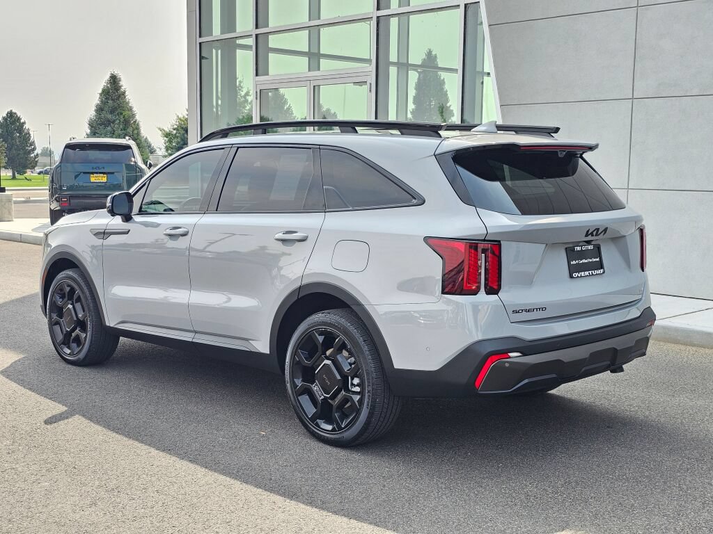 Used 2025 Kia Sorento SX Prestige AWD/4WD image 4