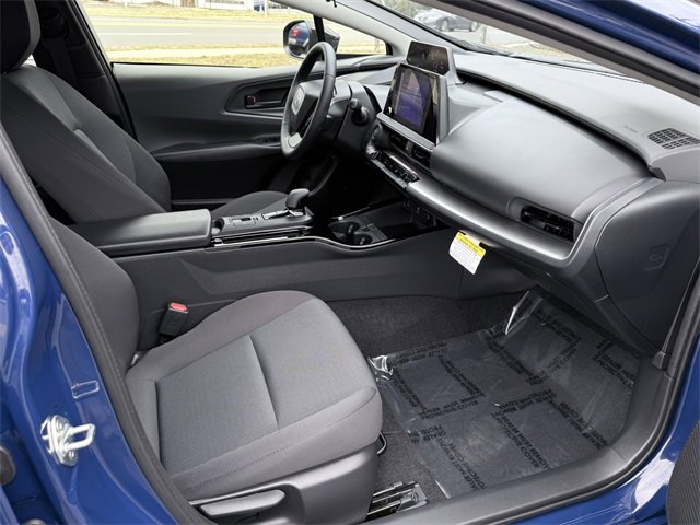 Certified 2025 Toyota Prius LE image 6