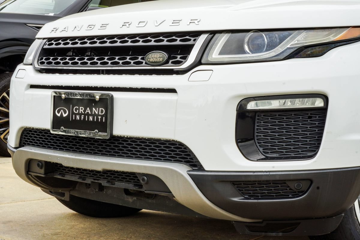 Used 2018 Land Rover Range Rover Evoque SE AWD/4WD image 2