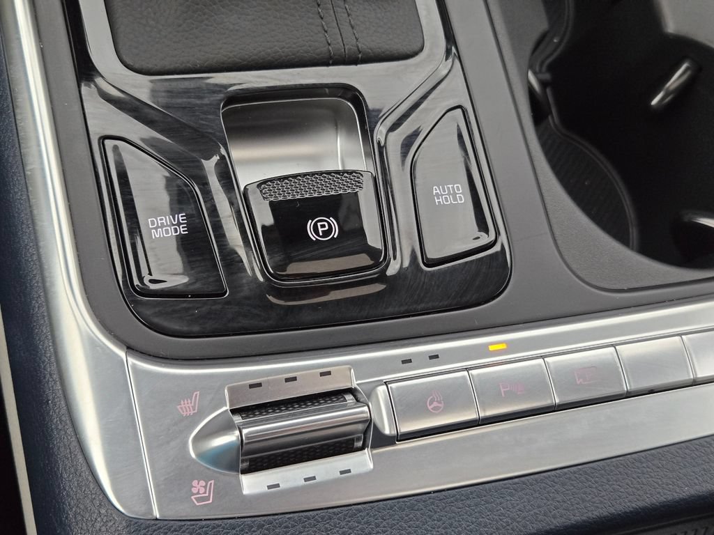Used 2025 Kia Carnival SX Prestige FWD image 30