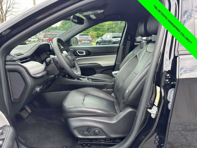 Used 2023 Jeep Compass Limited w/ Elite Group AWD/4WD image 3