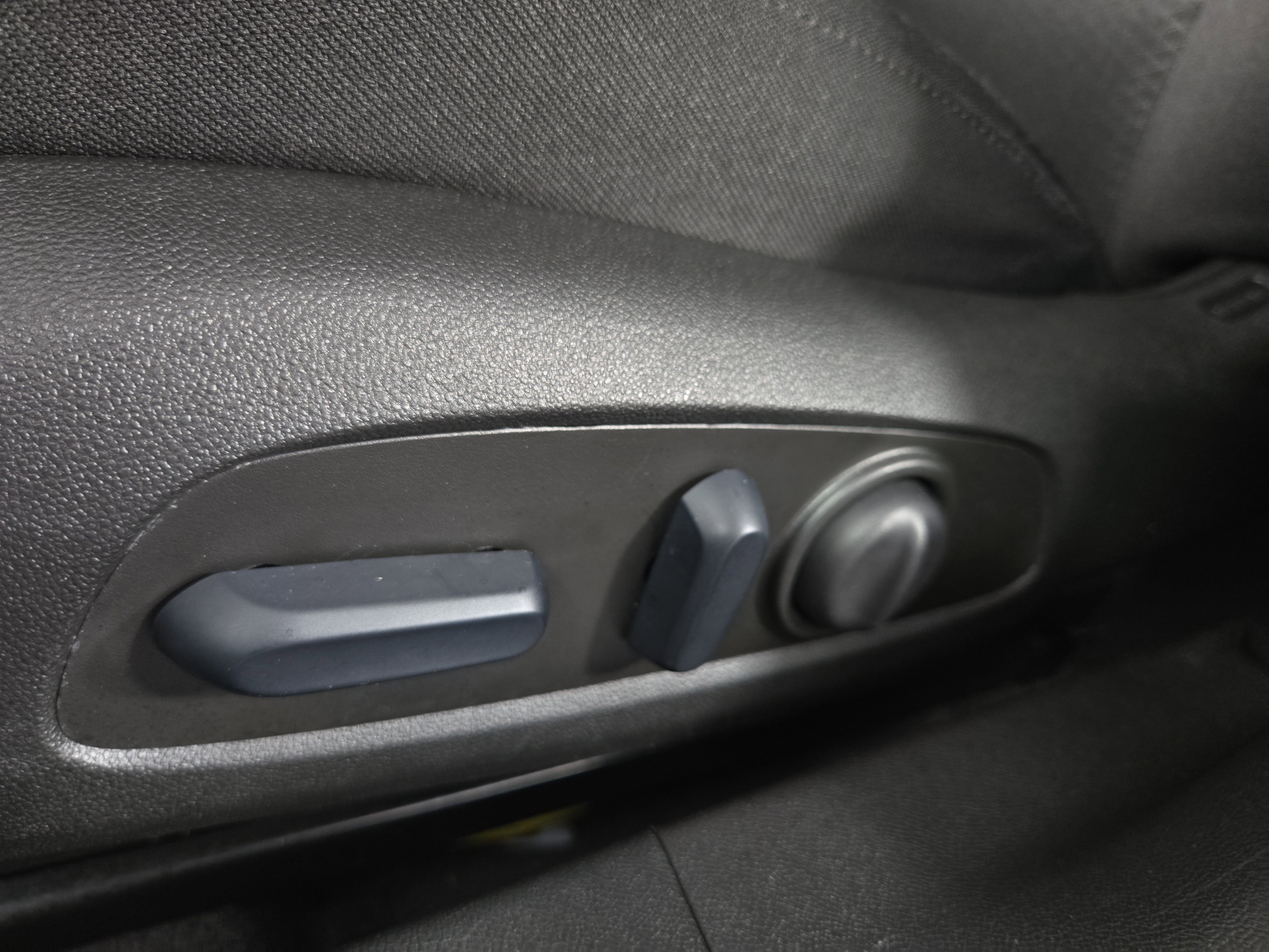 Used 2024 Chevrolet Malibu LT w/ Sport Edition image 30