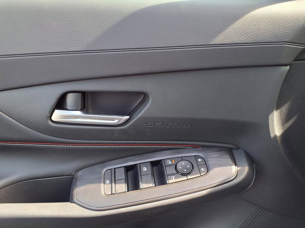 New 2026 Nissan Sentra SR w/ Floor Mat Package FWD image 17