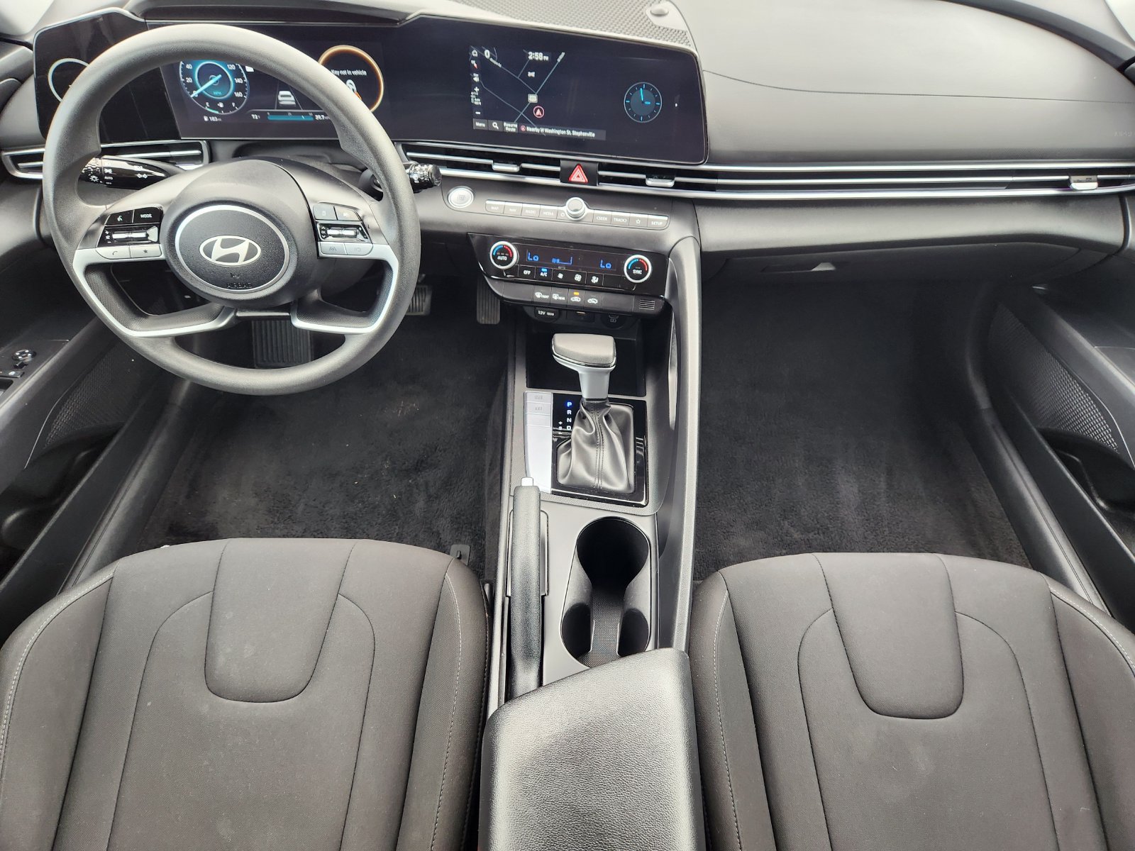 Used 2024 Hyundai Elantra SEL FWD image 30