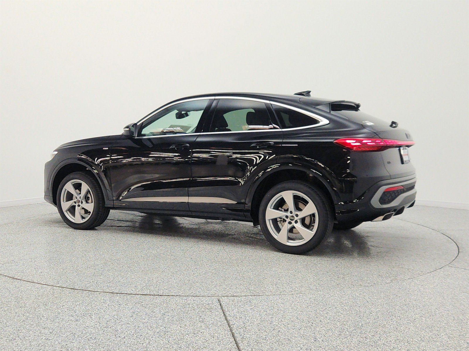 New 2026 Audi Q5 Premium Plus AWD/4WD image 8