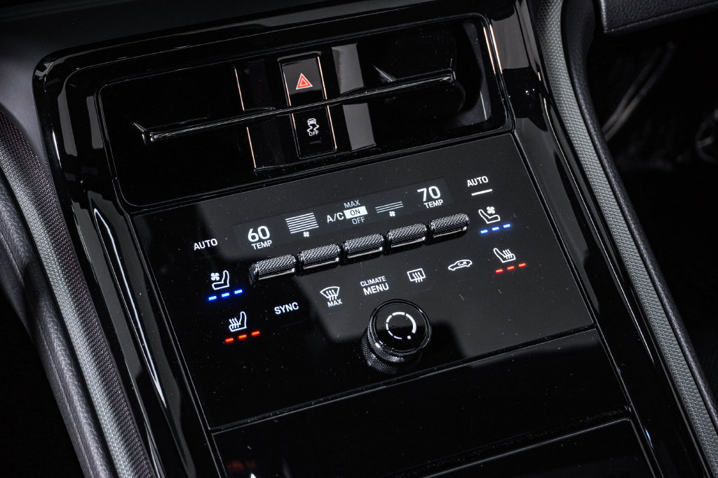 Certified 2026 Porsche Panamera 4 AWD/4WD image 25
