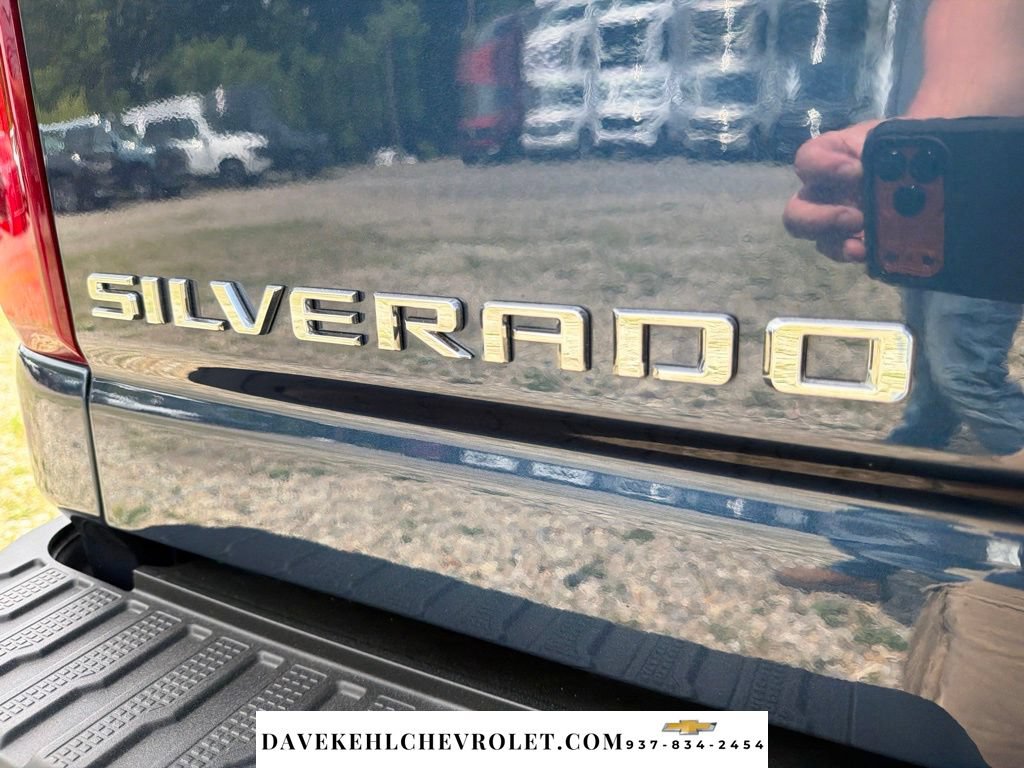 Used 2022 Chevrolet Silverado 3500 LTZ w/ LTZ Plus Package AWD/4WD image 37