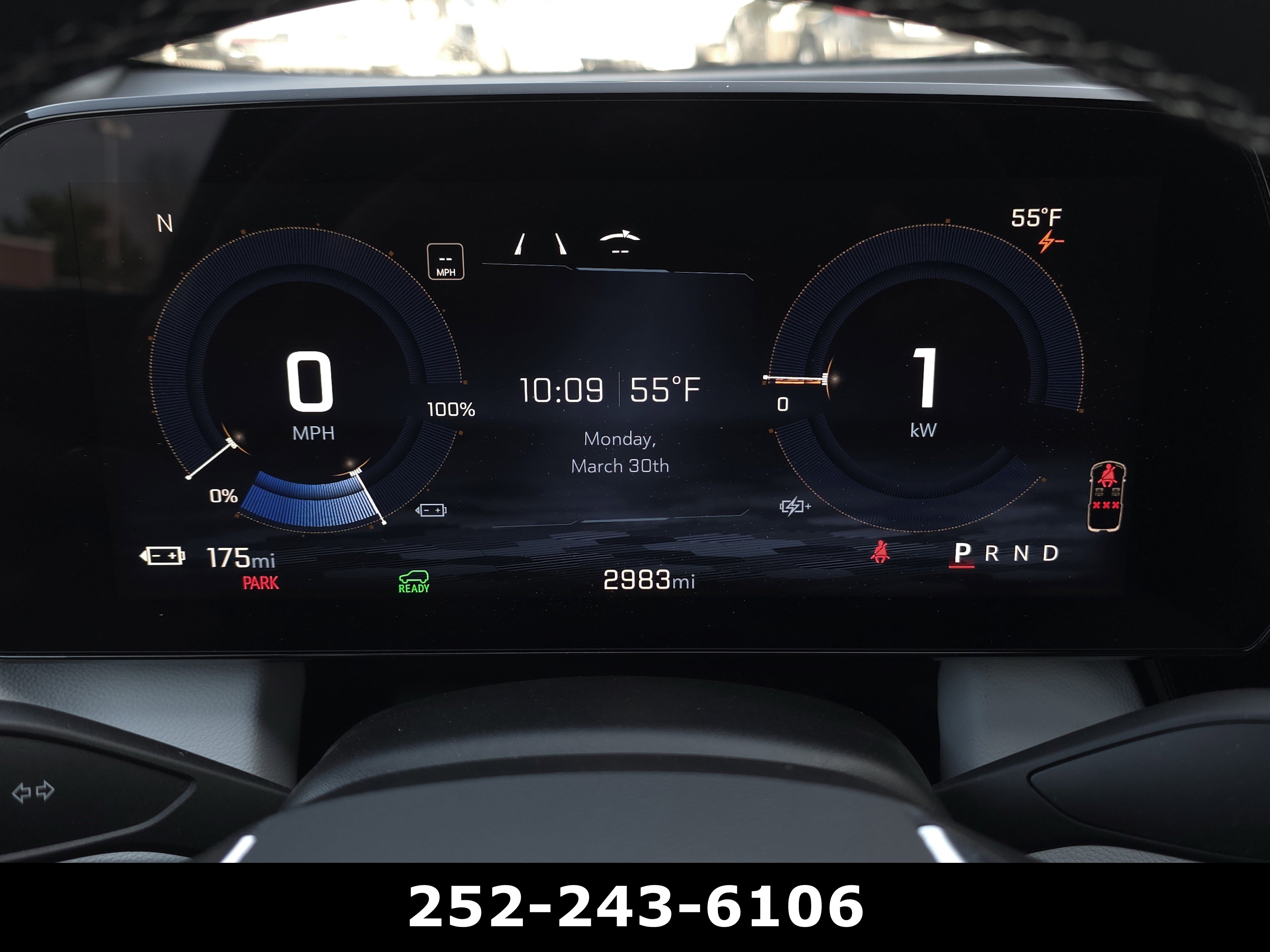 Used 2025 Chevrolet Equinox EV LT image 24