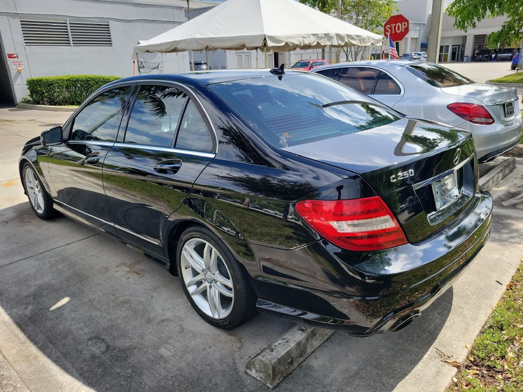 Used 2012 Mercedes-Benz C 250 Sedan image 7