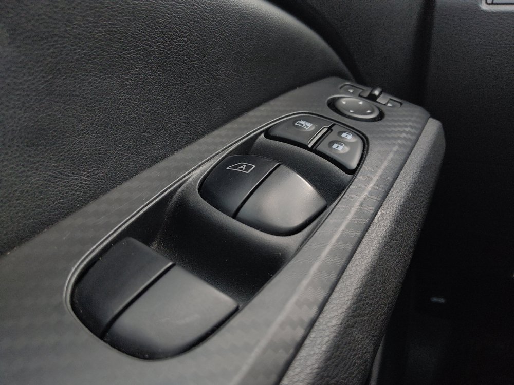 Used 2025 Nissan Altima 2.5 SV FWD image 27