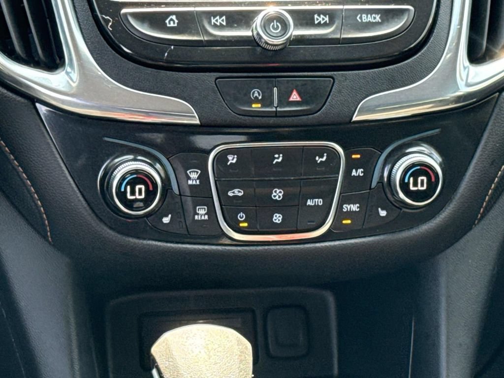 Used 2023 Chevrolet Equinox Premier FWD image 18