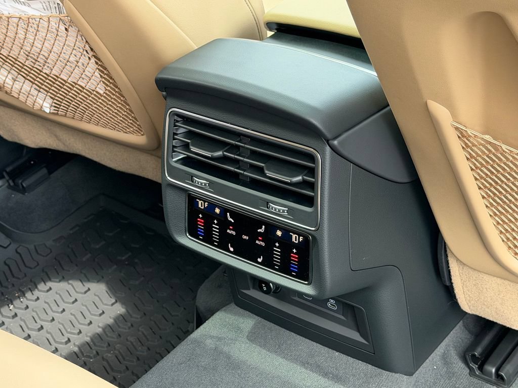 New 2026 Audi Q7 Premium Plus AWD/4WD image 12