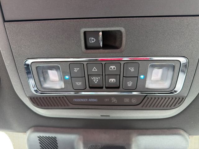 Used 2025 Ford F150 Lightning Platinum AWD/4WD image 43
