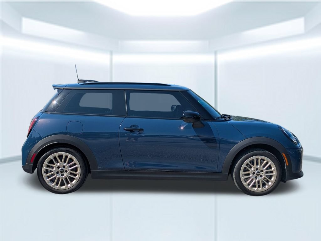 Used 2025 MINI Cooper S FWD image 6