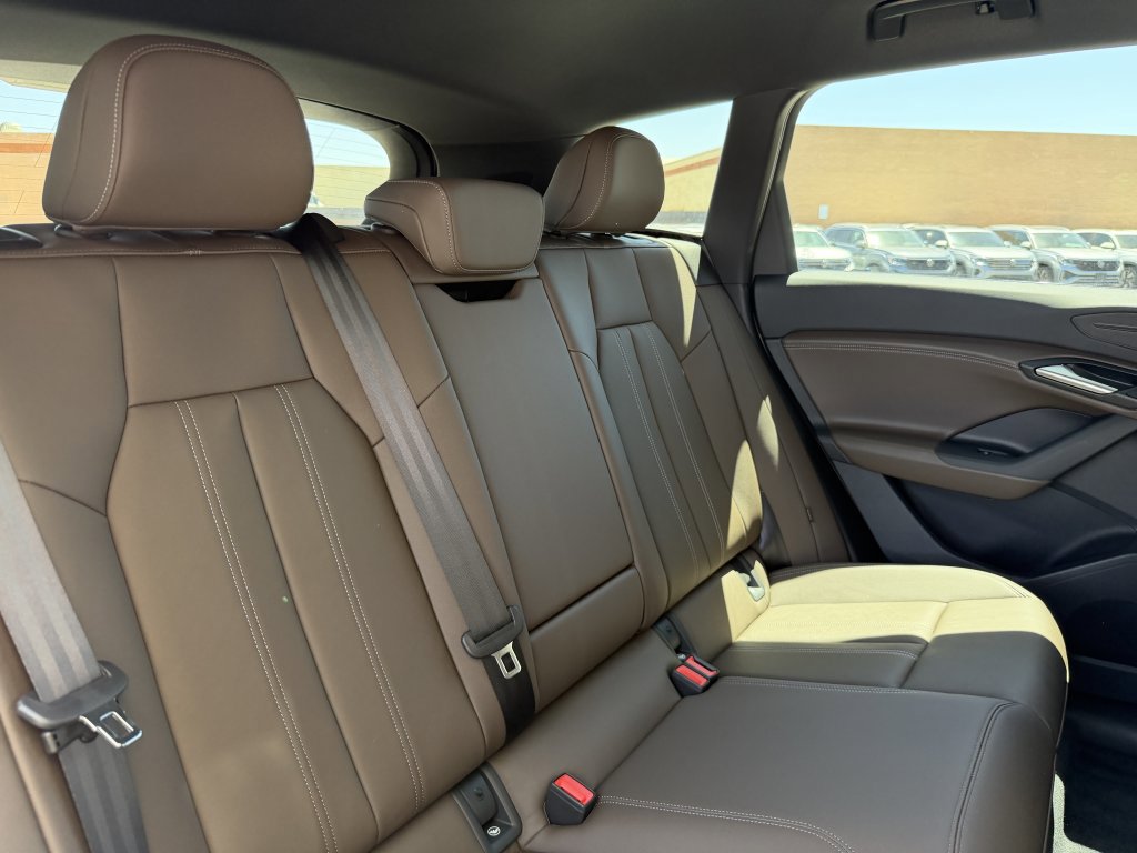 Used 2025 Audi Q6 e-tron Premium w/ Convenience Package RWD image 43
