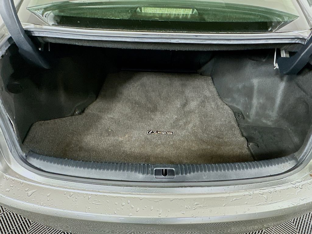 Used 2017 Lexus IS 300 AWD image 25